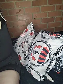 Petite_CherryX webcam