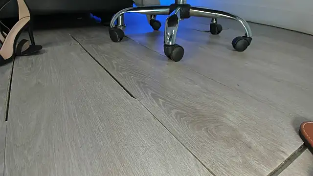 Aleya_Black webcam