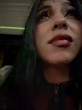 ariella_lovee webcam