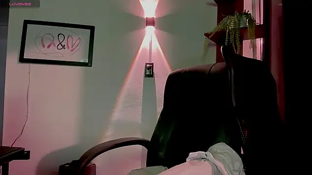 MarcellaGriffin webcam