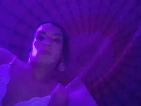 pearllatin webcam