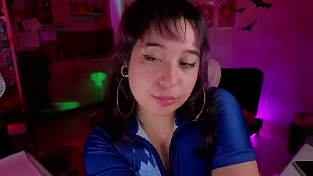 Celeste_Bauman webcam