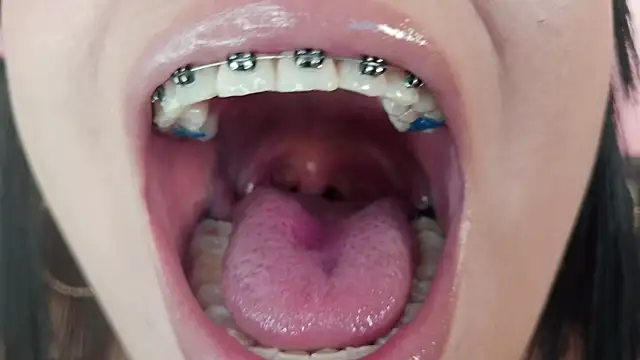 mia_roux1 webcam