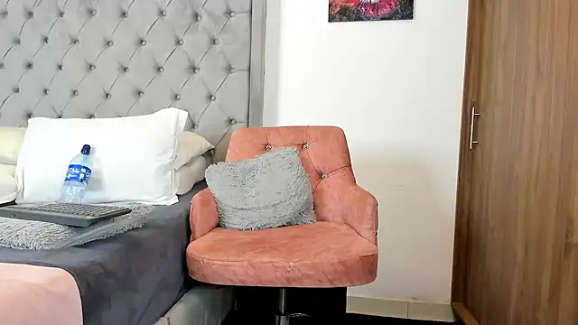 ariannaThompsons webcam