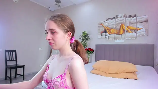 Camilla_Kelly webcam