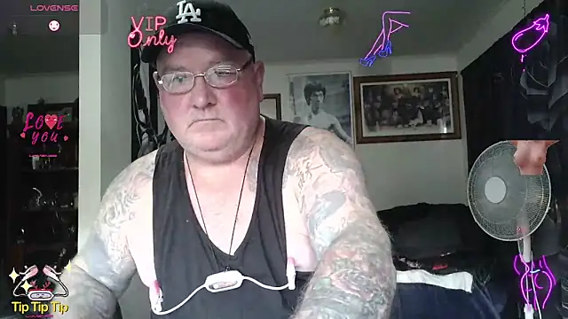 KINKYBLUEYES69