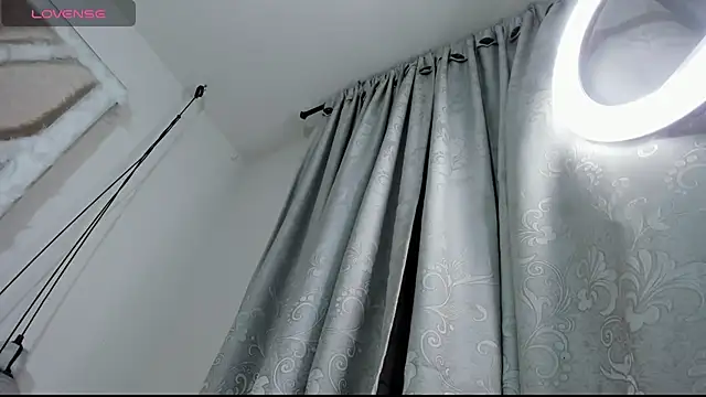 xhinata_hyugax webcam
