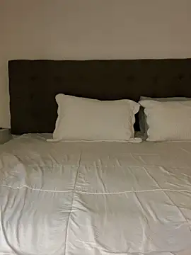 Vanessa29t live sex cam
