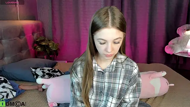 Miss_Shanel webcam