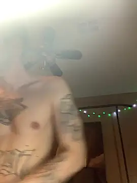 JuicyJoshy webcam