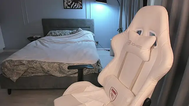 MayaNextDoor webcam