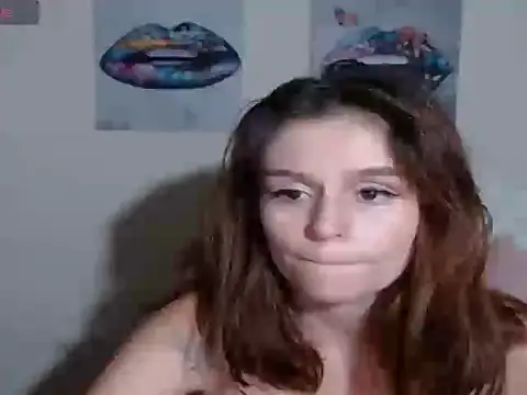 scarlethMoon18 webcam