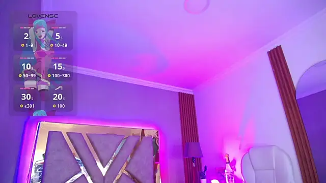 Tiffany_Valentiine webcam