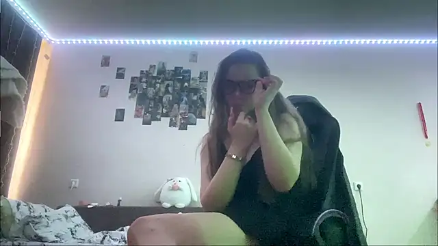 KrystalCarabine webcam