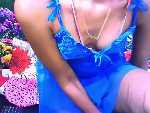 IndianPretty14u2Luv webcam