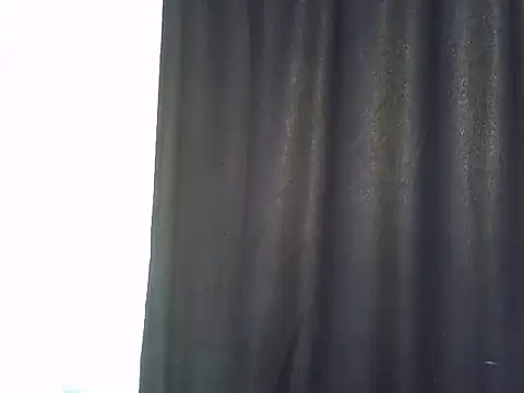 Luna_en_Gee webcam