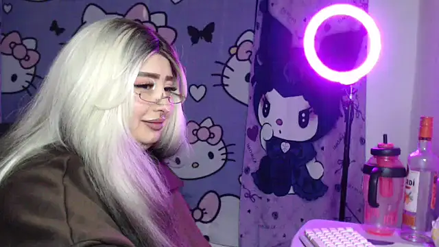 lussyevans24 webcam