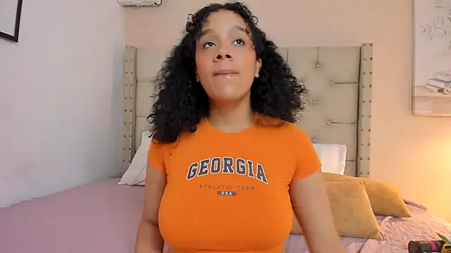 vanesasexyhot21 webcam