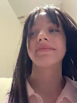 MiaTee live sex cam