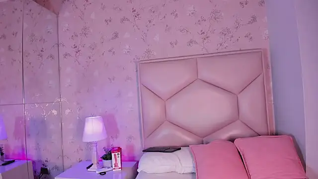 Nasly_Moore webcam