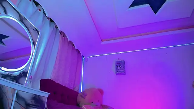 TiffanyMackensyy webcam