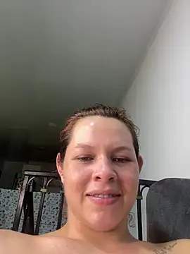 miacarrot webcam