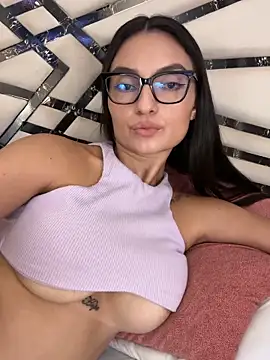 MiaKane99 webcam