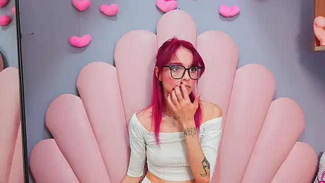 luci_miller webcam
