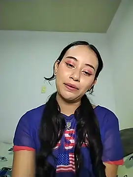 L0lita_Emi12 webcam