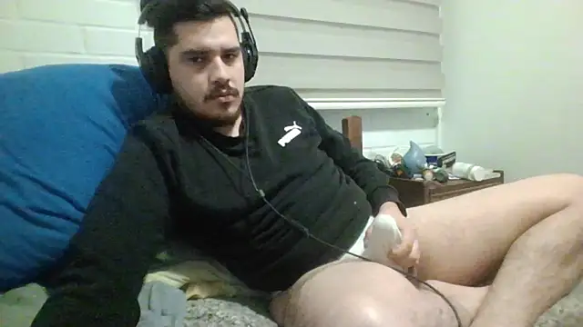 hung_weeb webcam