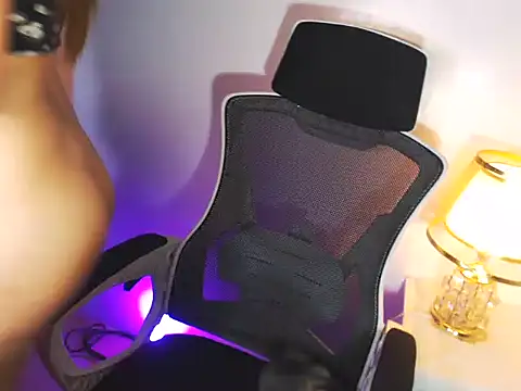 MajesticKitana webcam