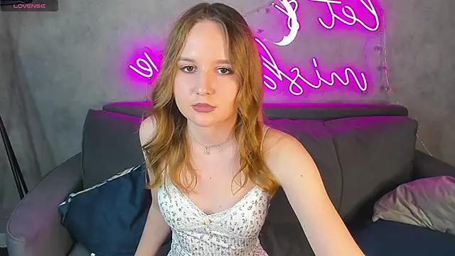 Emmaa_Kimm webcam