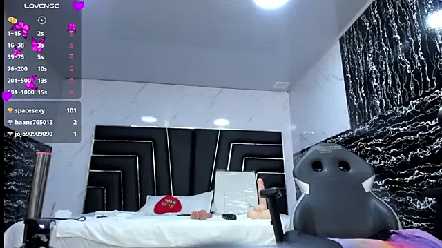 Ladyy_Scarlett webcam