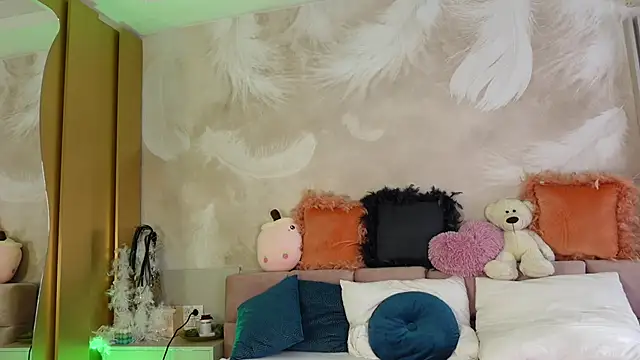 JullyBlair webcam