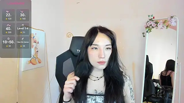 AliceeinWonderlanddd webcam
