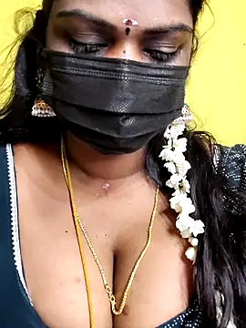 mayaa2u petite Asian cam model