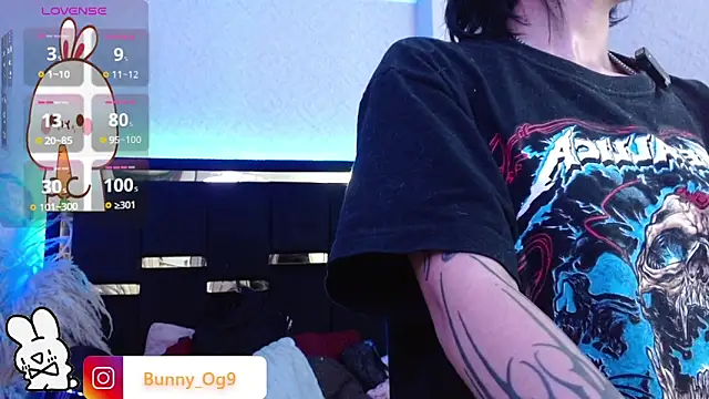Bunny_O titty fuck webcam girl
