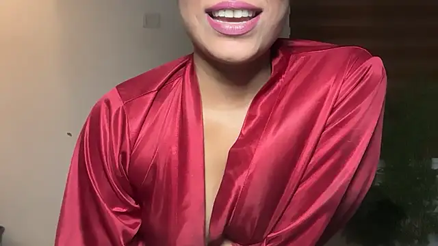 LucytheDevilQueen BDSM fetish cam