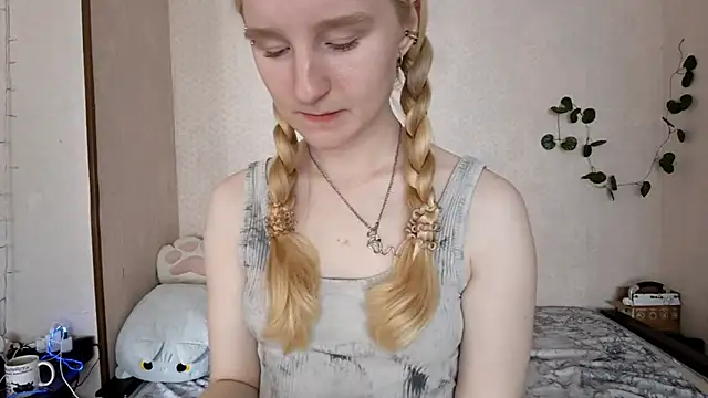 ForwentSeat blonde cam girl