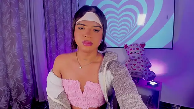 nikolle_mistrreHots webcam