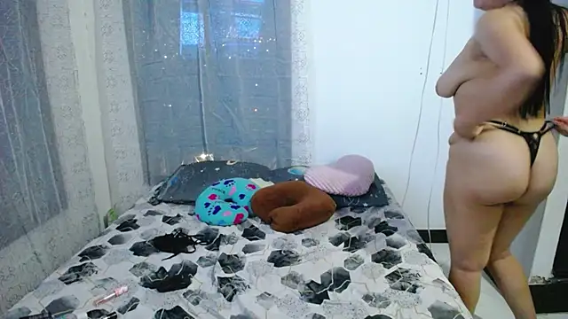 sadolove big clit cam girl