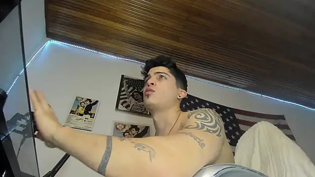 charlie_hotxxx webcam