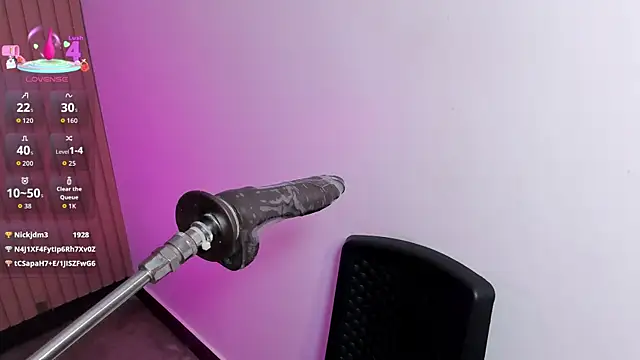 klhoe_boobs webcam