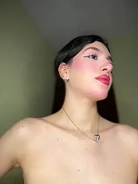 Emily-hottson webcam