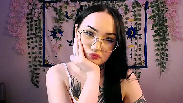 MollyKissy webcam