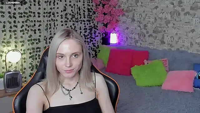 Gina_Gina_love webcam