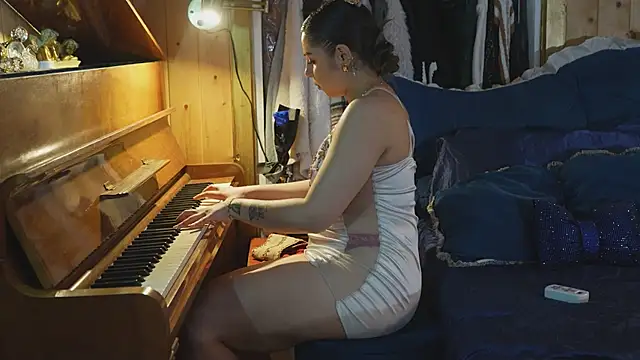 VanessaDoyle webcam