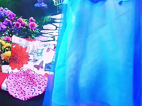 IndianPretty14u2Luv webcam