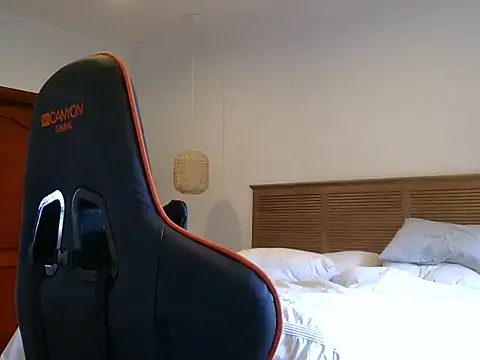 TroyDieselXXX webcam