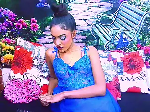 indianpretty14u2luv - IndianPretty14u2Luv's free webcam - UK Sex Cams